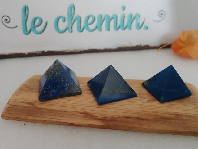 Pyramides en Lapis Lazuli