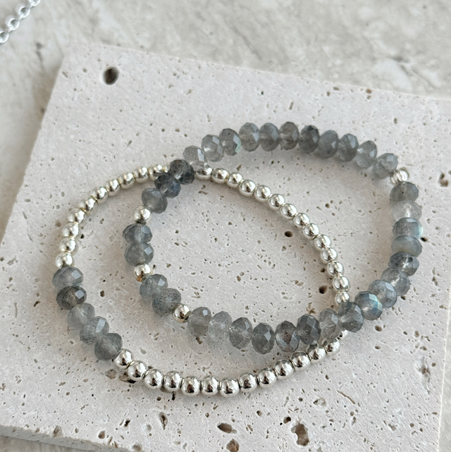 Gemstone Armband „Pretty in Grey“