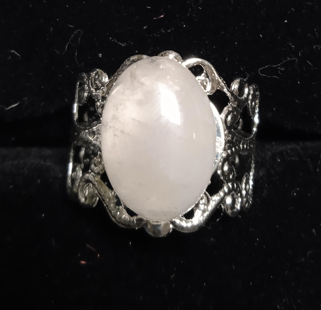 quartz rose (bague baroque argentée) 