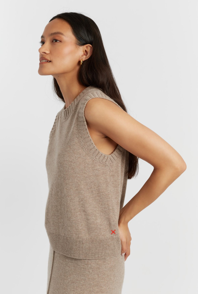 Oatmeal Chinti &amp; Parker Wool/Cashmere Round Neck Tank