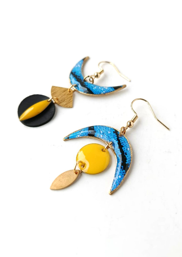 Boucles d'oreilles Asymétriques Upcyclées en Chambre à Air et Papier Recyclés - Papillon