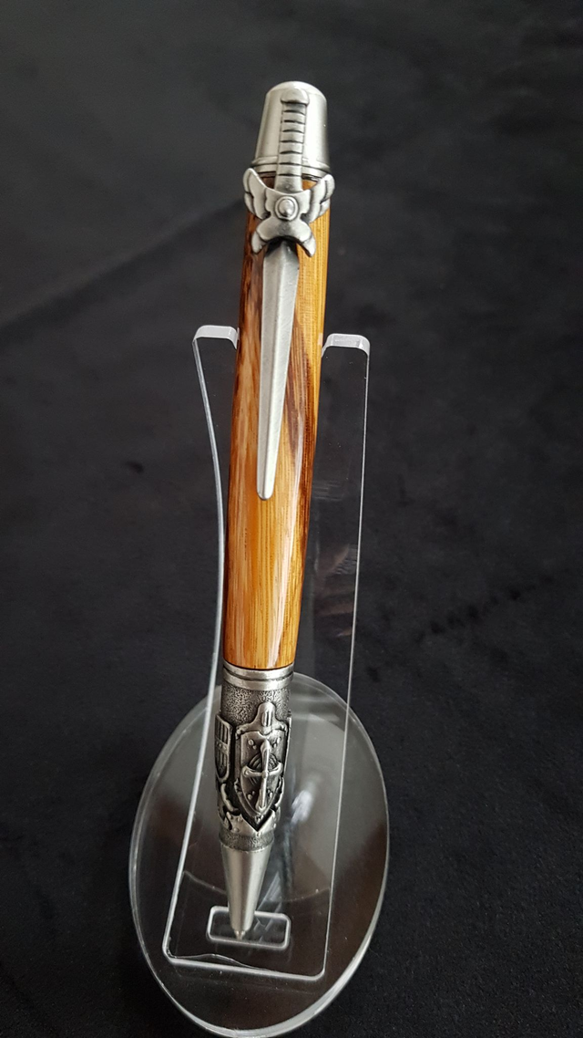 Stylo Arthur en bois serpent