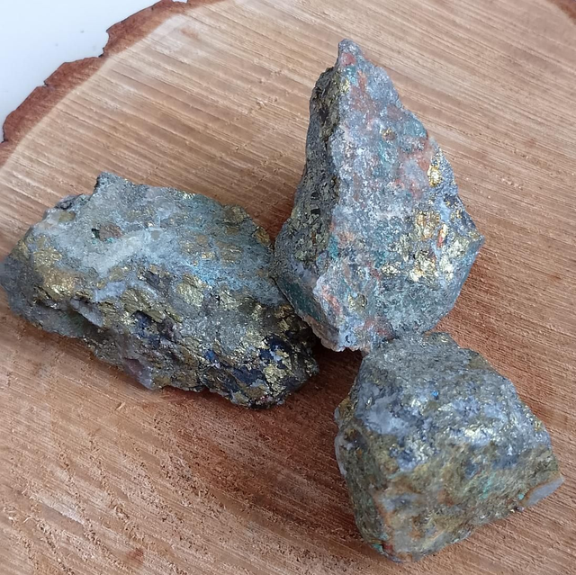Chalcopyrite brut 