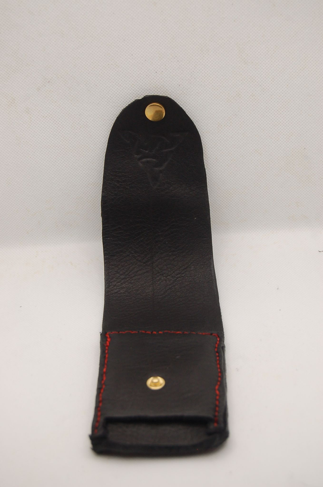 Porte-monnaie Cuir Noir Fait Main | Petit Portefeuille Compact Artisanat | Motif Celtique Discret | Cadeau Mixte Original