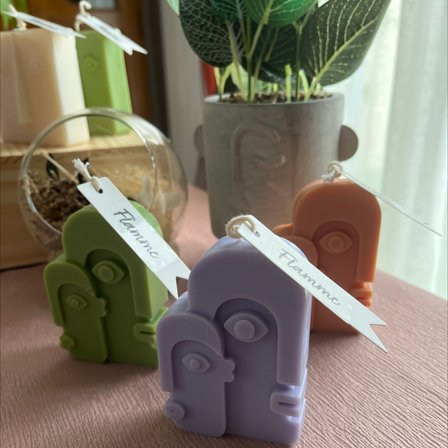 Visage contemporain double