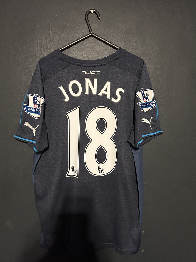 (M) Newcastle United 2013-14 Away / JONAS 18 