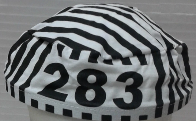 CAPPELLO CARCERATO STOFFA