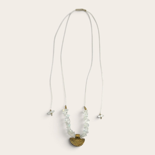 Collier HALO – Pierres naturelles &amp; laiton doré