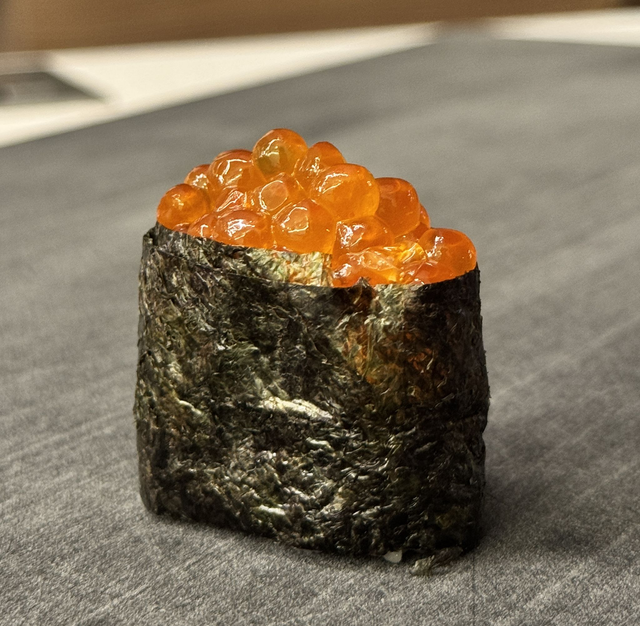 Nigiri Ikura (Lachskaviar)