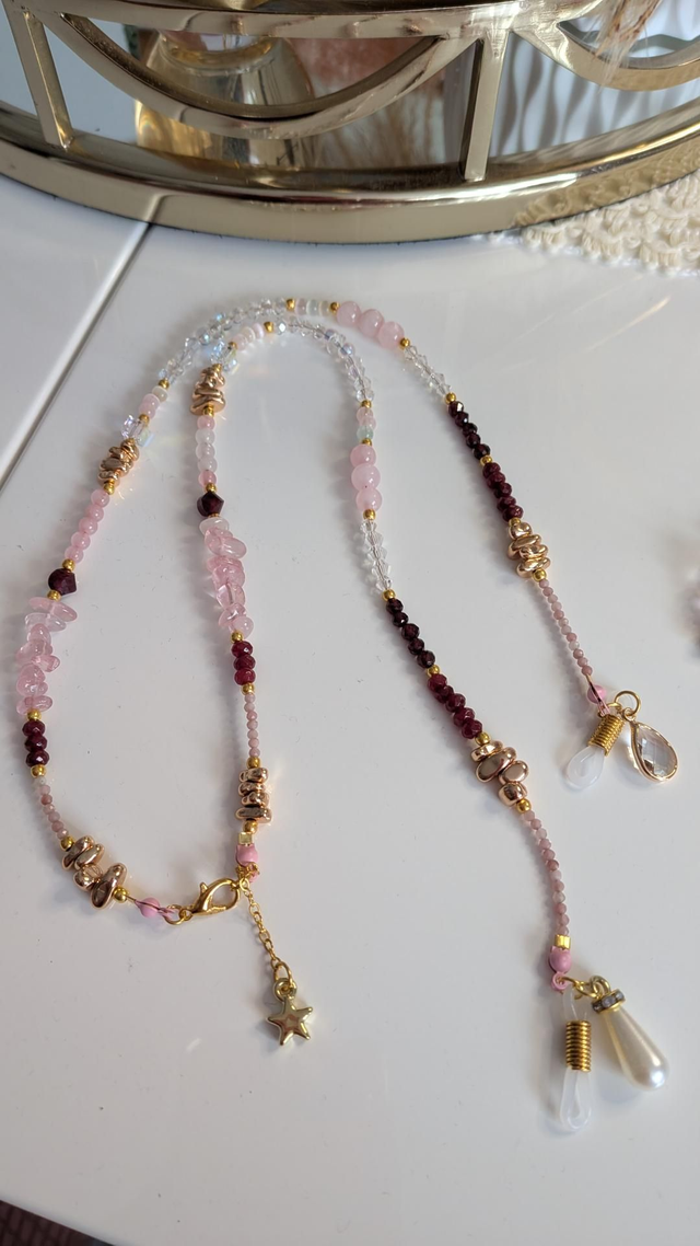 Eyeglasses rose quartz chain 