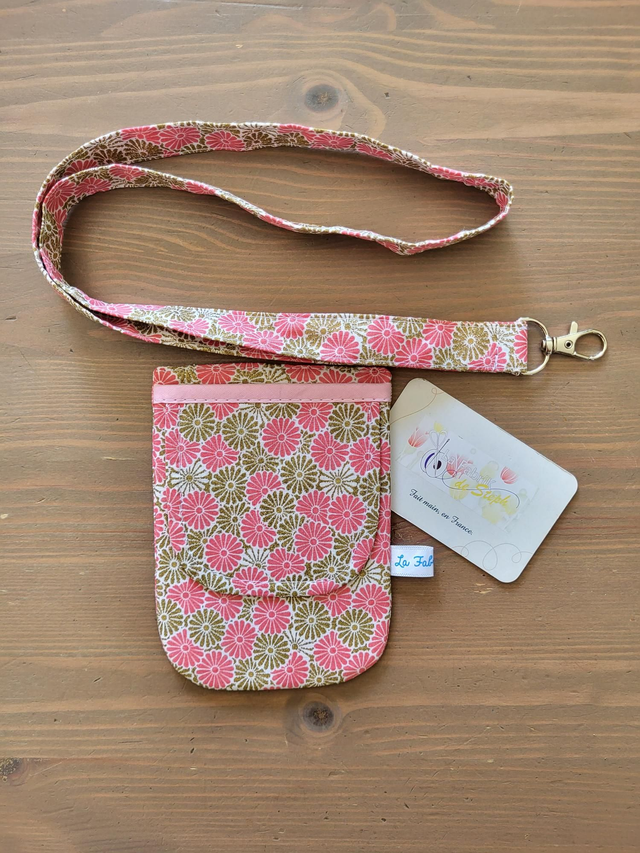 Ensemble porte-badge/pochette de blouse 