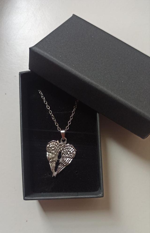 Collier pendentif aile d&#039;ange