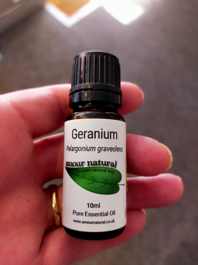  Geranium Essential Oil 10ml GER0010