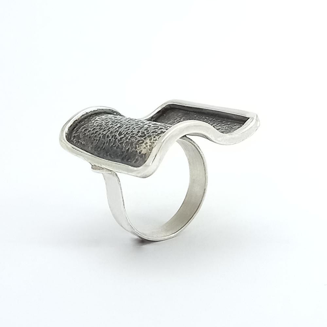 OLA. Anillo de plata