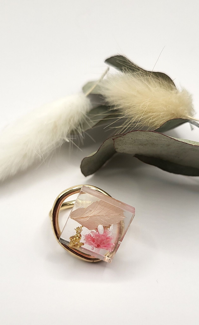 Bague fleurs séchées, forme losange