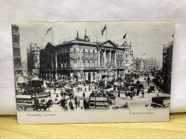 Piccadilly, London - Antique Postcard Posted 1906 - Valentine's Series. Our Ref A124 £2.50