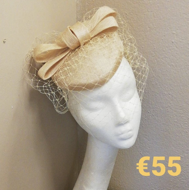 🤍Orla Latte pillbox Headpiece