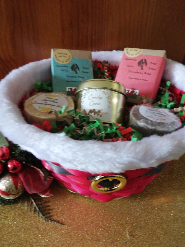 Christmas hamper £25