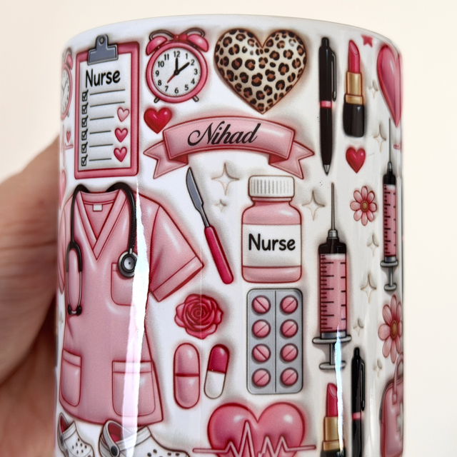 Tasse nurse avec prénom 