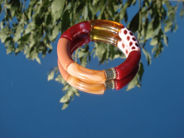 Bracelet jonc perles tubes acrylique léopard Indrani Maanik