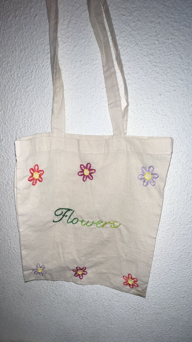 Tot bag brodé à la personnalisation