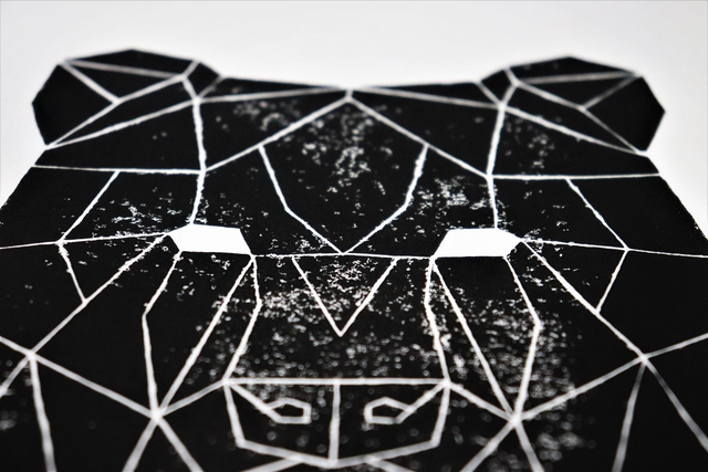 Linogravure A4 Ours Géométrique