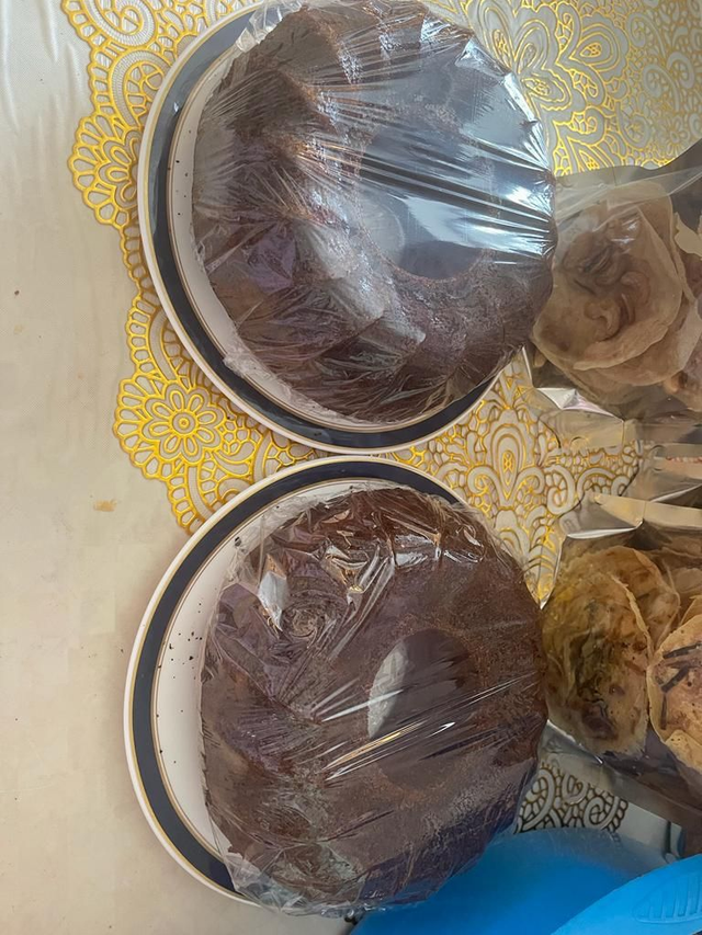 Bolu Karamel/Sarang semut utuh