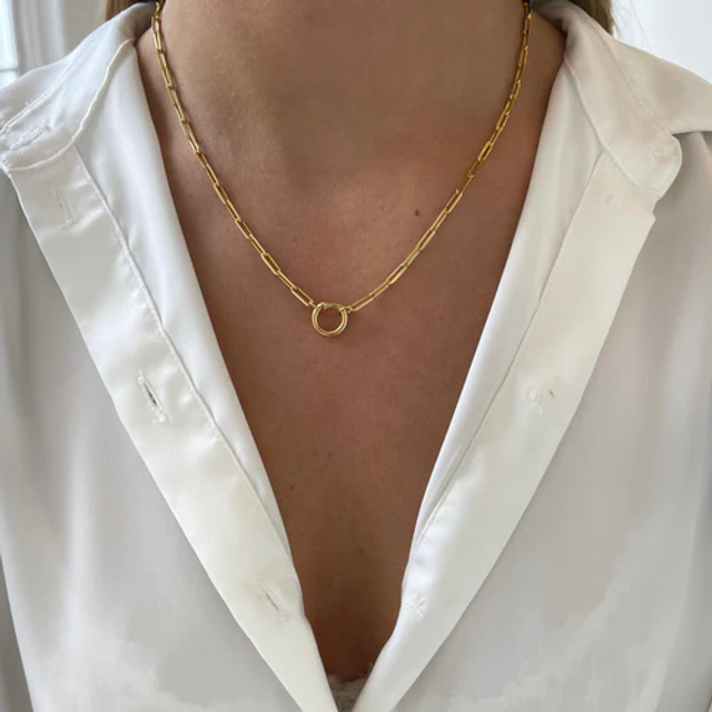 Base Medium Oval Necklace 