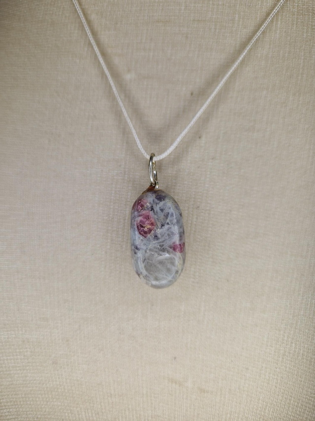 Anhydrite-Rubellite / 003