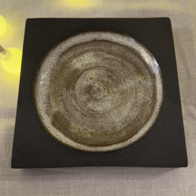 Assiette à dessert carrée 02