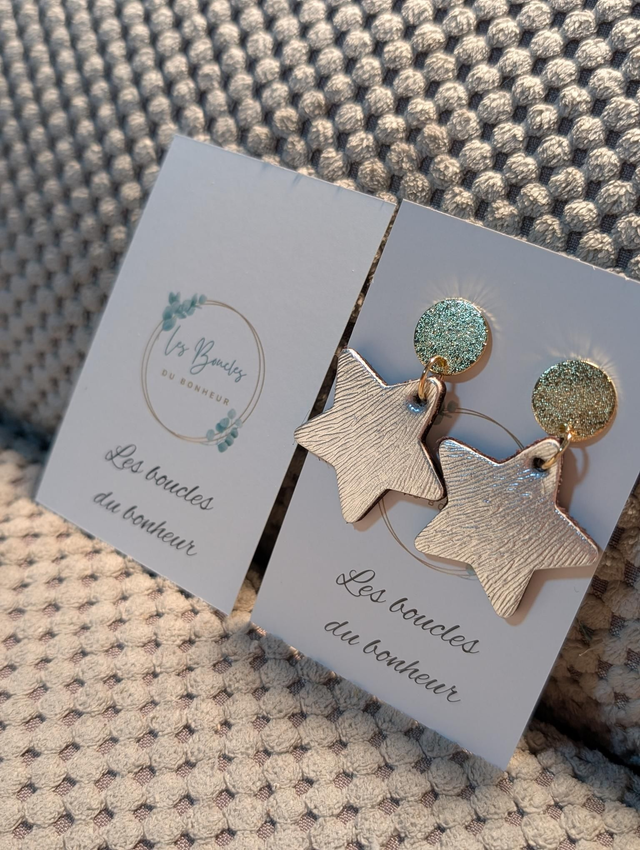 Boucles d'oreilles Petite étoile gris argenté st009