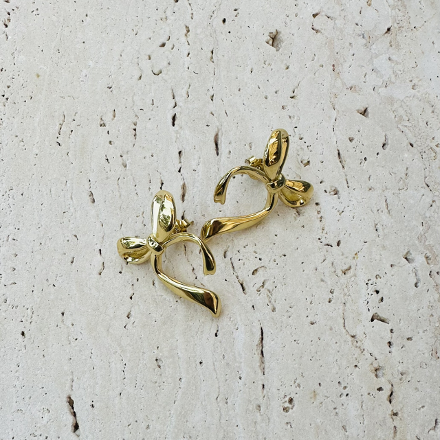 Oorbellen strik goud 