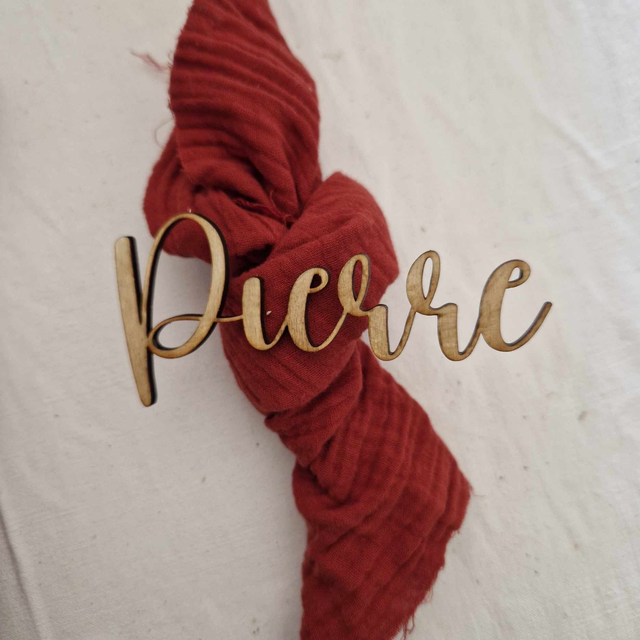 Marque place prénom bois