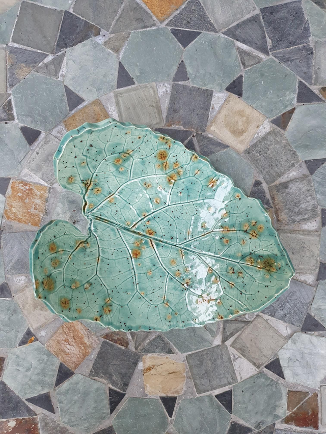 Leaf dish gifted to charity