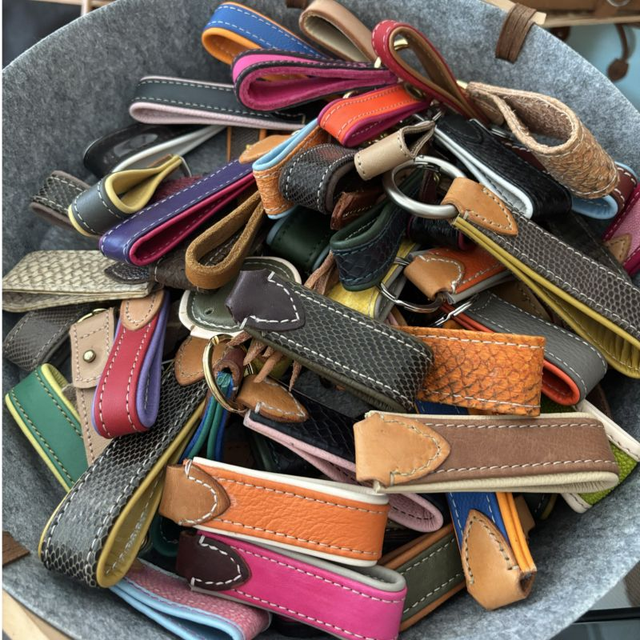 Schlüsselanhänger Leder, verschiedene Farben