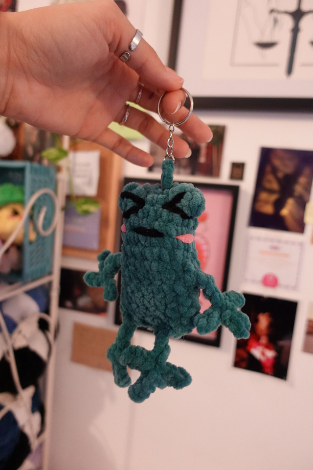  Froggy charm vert eucalyptus- La grenouille rafraîchissante et minimaliste