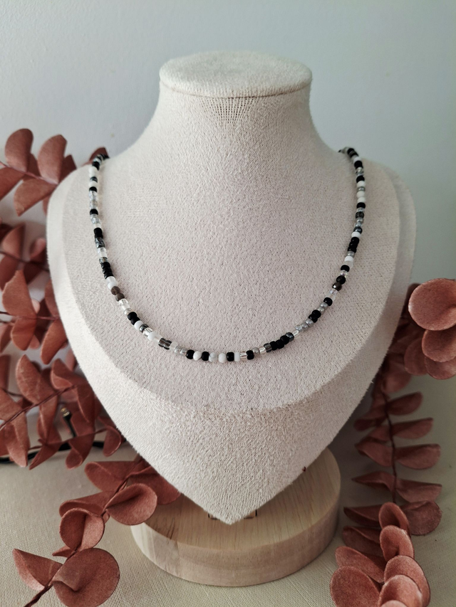 Collier Éclat - noir et blanc (finition dorée)