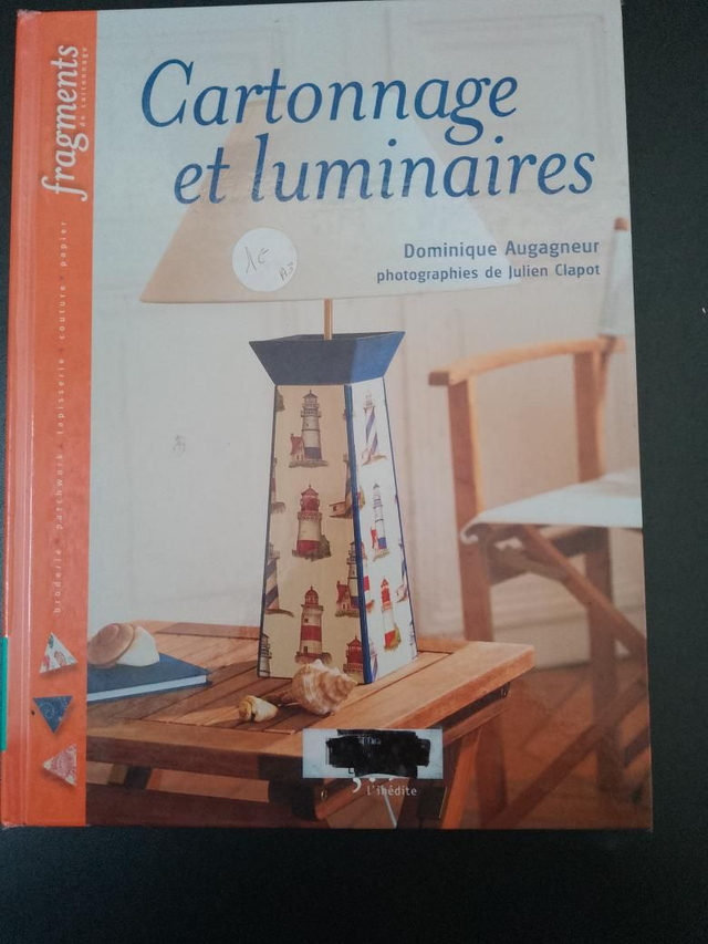 Cartonnage et luminaires, Dominique Augagneur