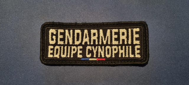 Gendarmerie équipe cynophile 