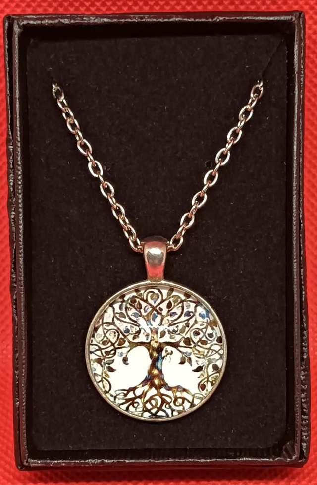 Cabochon Tree Of Life Pendant Necklace 