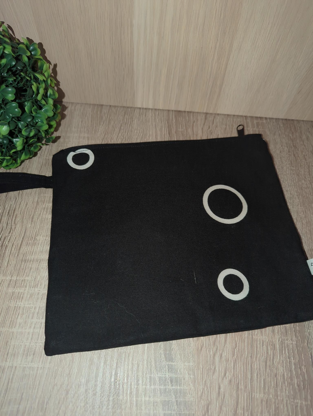 Grande pochette plate 