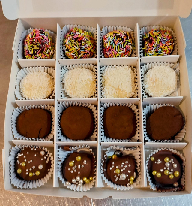Truffles (16) 