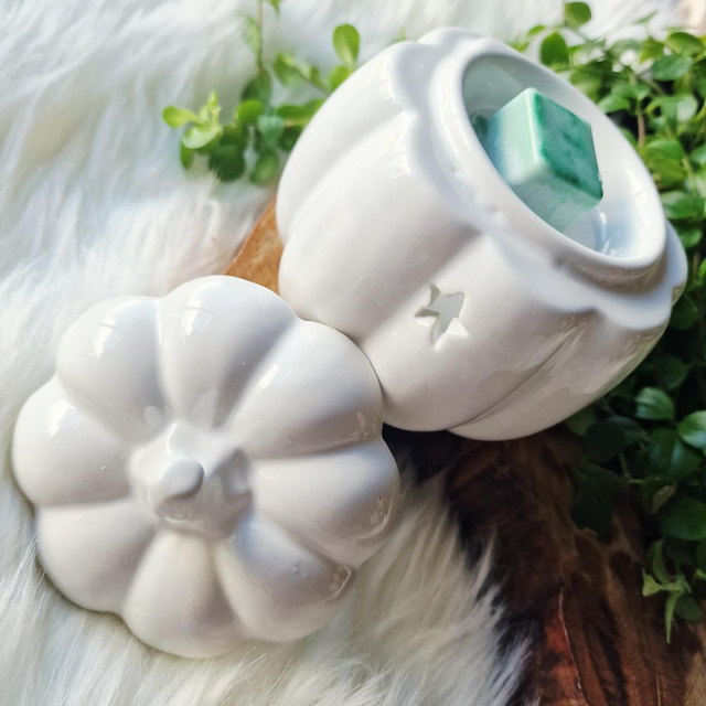 White Pumpkin Oil Burner 