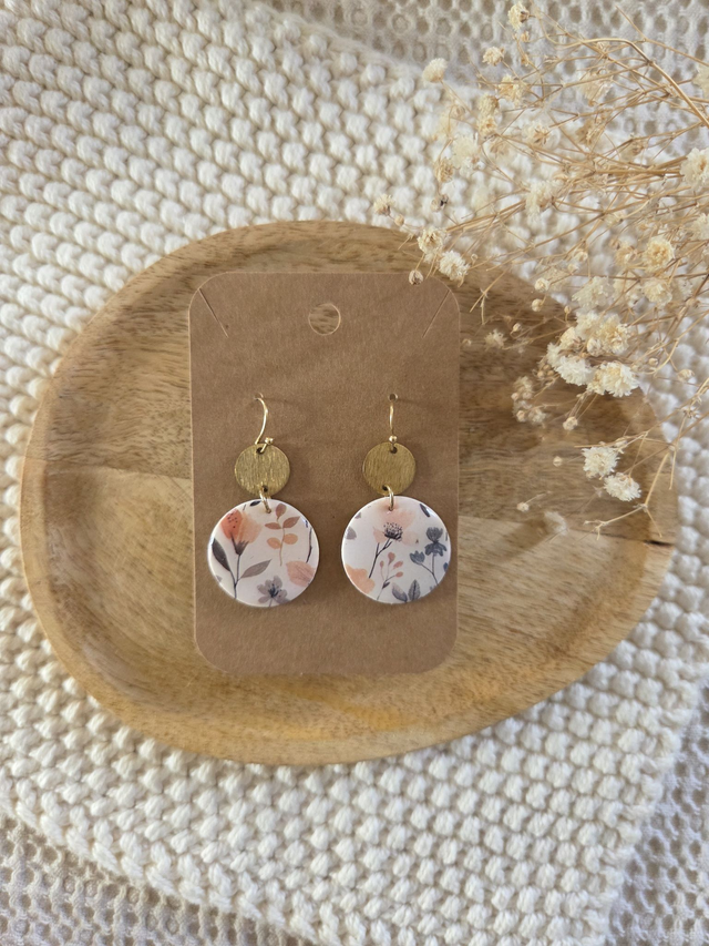 Boucles d&#039;oreilles Salomé fleuries