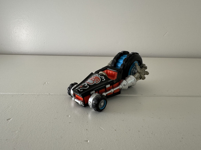 Crypt Crusher - Undead - Vehicle - Skylanders - SuperChargers