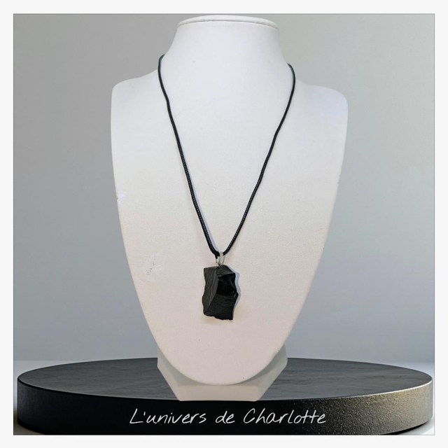 Pendentif "Shungite" PN-009