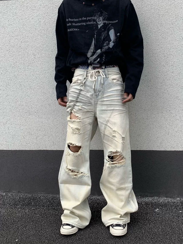Wasteland Distressed Jeans 