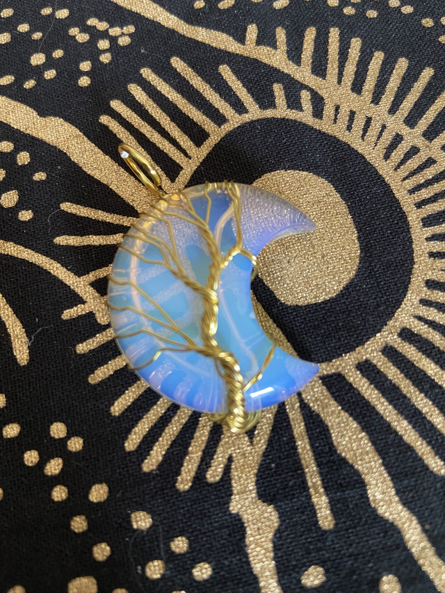 Pendentif Lune Opaline - Saut d’humeur