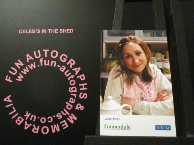 Charlotte Bellamy (Laurel Potts) Original Emmerdale Blue &amp; Yellow Itv Logo Cast Card