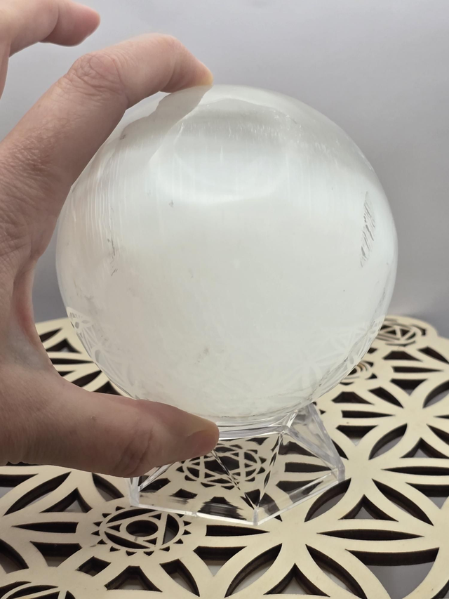 Sélénite forme sphère